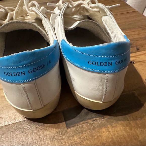 Golden goose sneakers. Worn once size 42. Like brand new - Picture 3 of 8